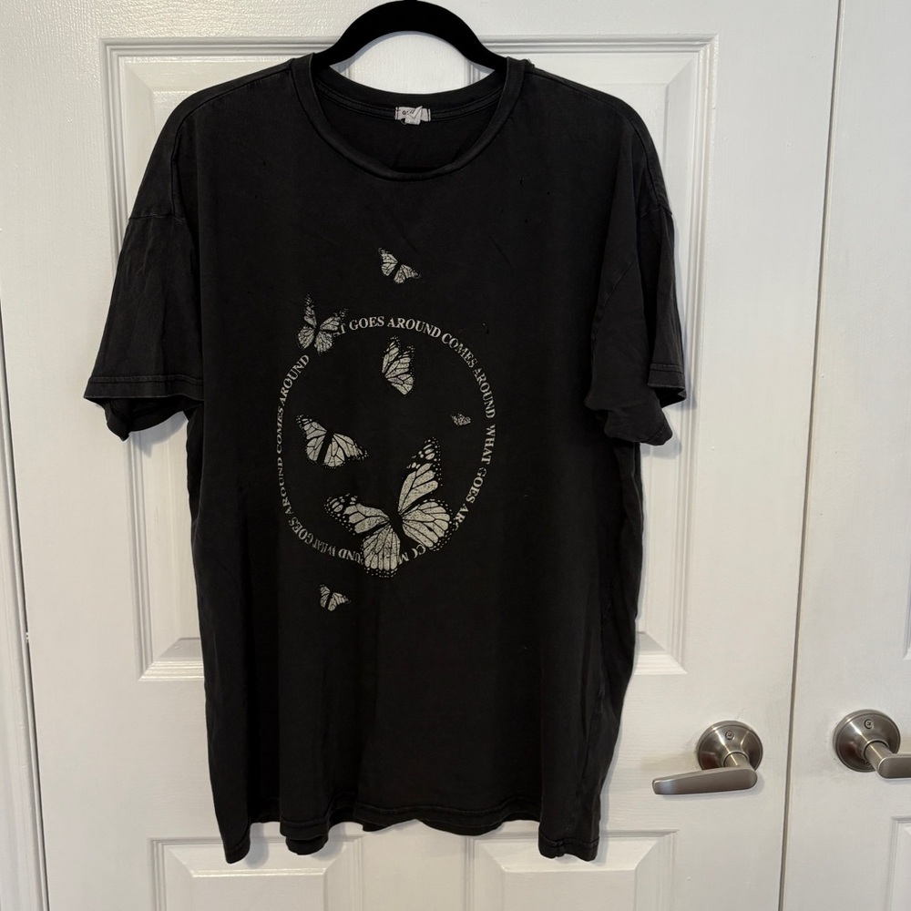 Garage oversized tee
